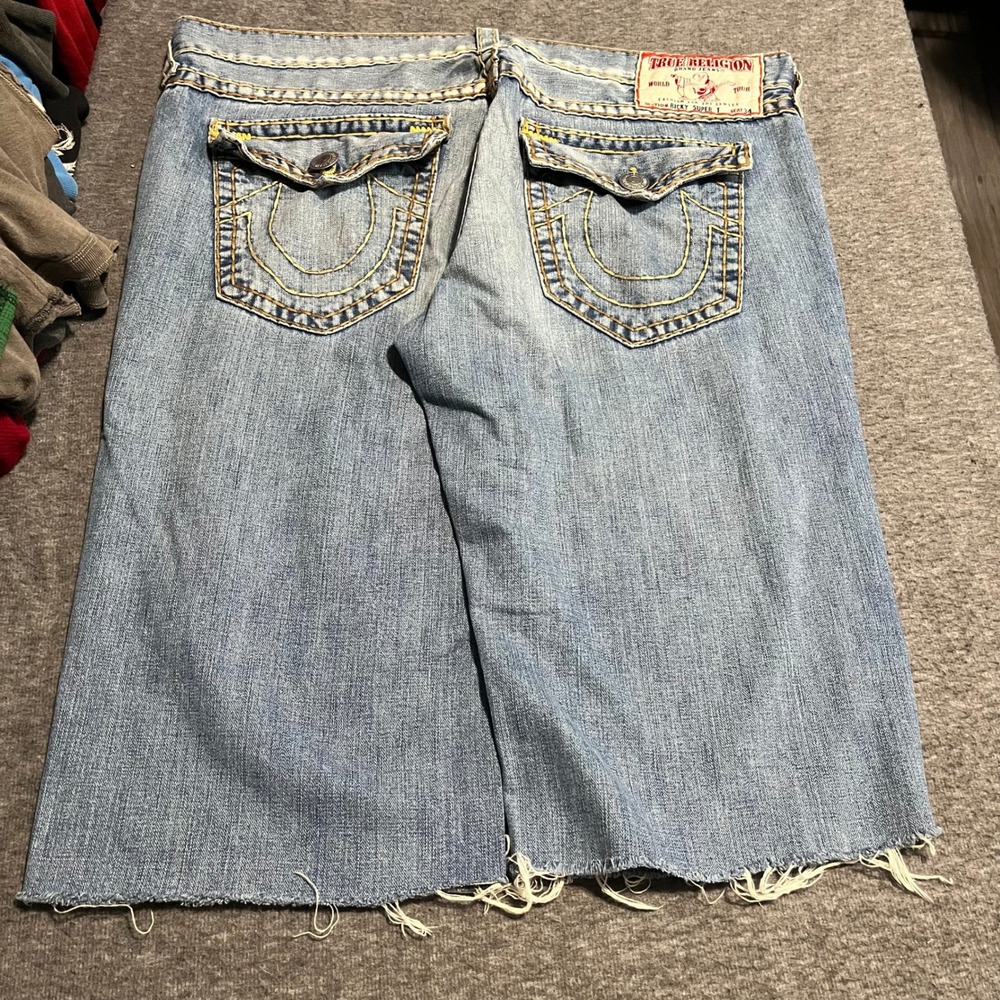 True Religion Ricky Super T Light Wash Denim Shorts Mens 42 USA Made Frayed Hem